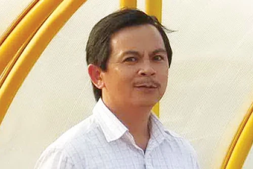 "Sẽ tốt hơn nếu nhiều doanh nghiệp cùng lo cho đội bóng"