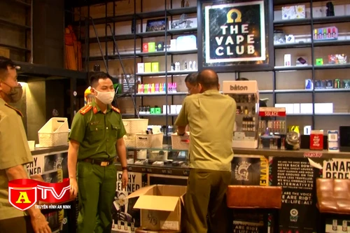 Tạm giữ hơn 1000 sản phẩm thuốc lá điện tử không hóa đơn chứng từ