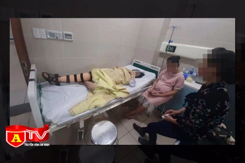 Khởi tố nam thanh niên đi xe máy 'kẹp 3' gây tai nạn nghiêm trọng