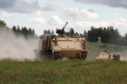 [ẢNH] Biến thiết giáp M113 thành robot chiến đấu, Mỹ đang toan tính gì?