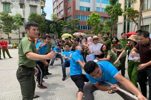 Sôi nổi ngày hội văn hóa, thể thao thanh niên Cụm thi đua số 9 Công an Hà Nội