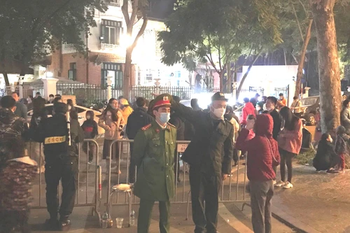 Bình yên đêm ‘giao thừa’ đón chào năm mới 2021