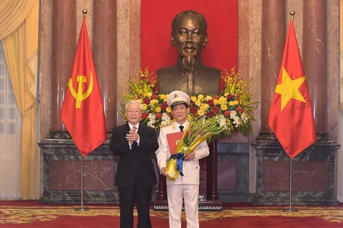 Thứ trưởng Bộ Công an Nguyễn Văn Sơn được thăng cấp bậc hàm Thượng tướng 