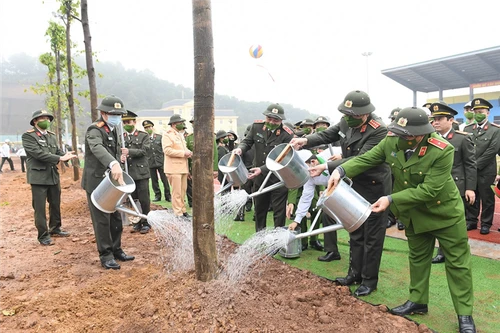 Bộ Công an phát động hưởng ứng Tết trồng cây mừng Xuân Nhâm Dần 2022, bảo vệ môi trường và đa dạng sinh học