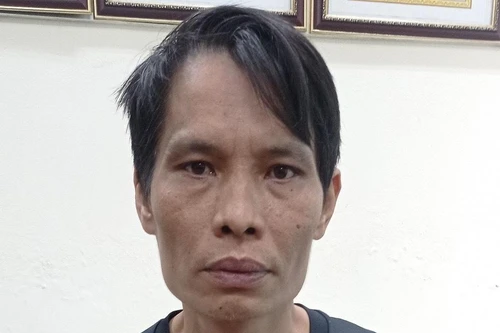 Kiểm tra hành chính, phát hiện đối tượng tàng trữ ma túy