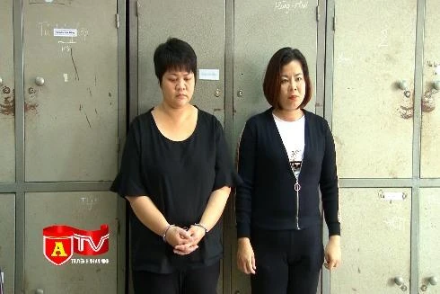 Bắt 2 "nữ quái" chuyên lừa đảo chiếm đoạt tài sản qua hình thức mua bán sim rác