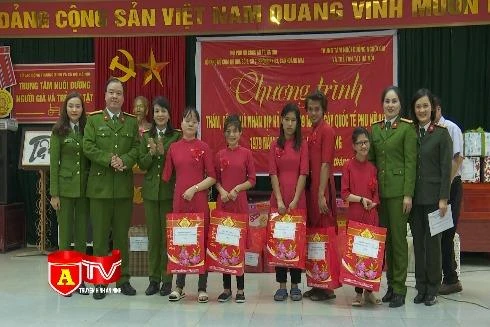 Hội phụ nữ Công an thành phố tổ chức nhiều hoạt động thiết thực ở Ba Vì