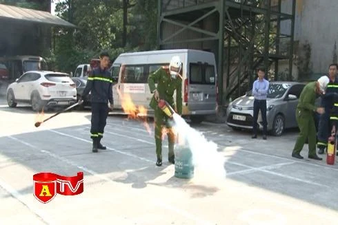 Trang bị kỹ năng, nghiệp vụ PCCC cho lực lượng Cảnh sát khu vực