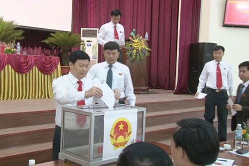 Hà Nội: Các quận, huyện bầu lãnh đạo chủ chốt