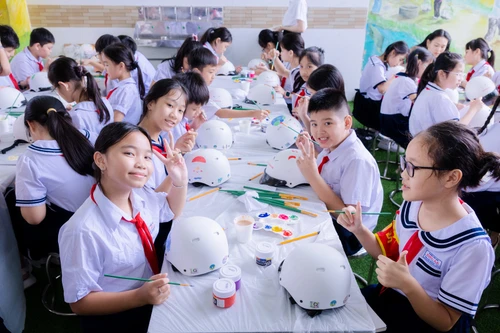 Hiện thực hóa mục tiêu đào tạo kiến thức an toàn giao thông cho hơn 1,7 triệu học sinh 