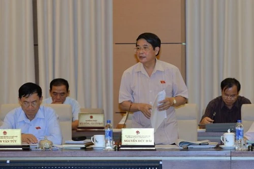 Lãnh đạo dùng xe cũ nhưng cấp dưới vẫn đi xe hoành tráng