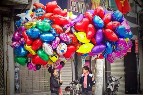 Nhiều người bị bỏng do nổ chùm bóng bay trong tiệc mừng thọ