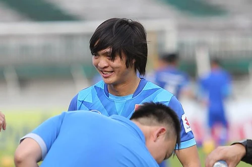 HLV Hữu Thắng gạch tên Tuấn Anh khỏi AFF Cup 2016