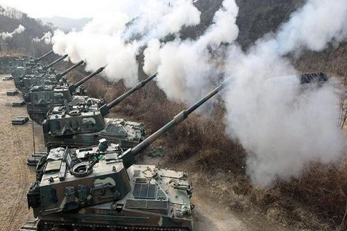 Hàn Quốc bắn cảnh báo 10 lính Triều Tiên