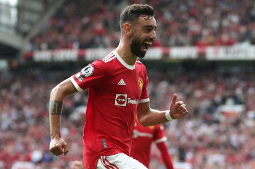 Bruno và Pogba thăng hoa, M.U đè bẹp Leeds ở trận ra quân