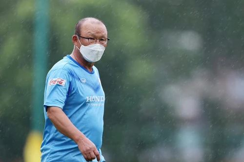 Thầy Park phải chỉ đạo ĐT Việt Nam trực tuyến