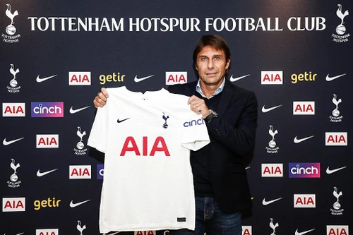 Conte chính thức trở thành HLV trưởng Tottenham