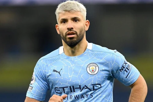 M.U từ chối chiêu mộ miễn phí 'công thần' Man City