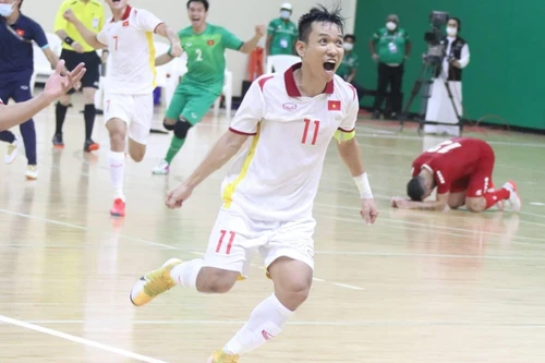 Video khoảnh khắc vỡ òa của tuyển futsal Việt Nam khi giành vé World Cup