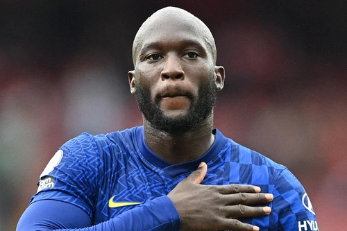 Lukaku bị 'tố' trở lại Chelsea chỉ vì tiền