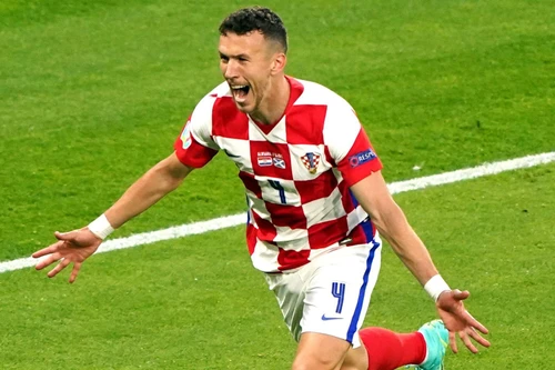 Tây Ban Nha mừng thầm khi Croatia mất trụ cột trước đại chiến