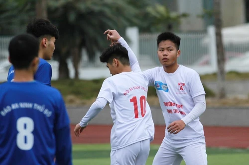 [ẢNH] Loạt trận 10h ngày 10-1-2021