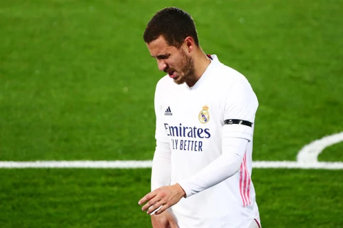 Đen đủi tận cùng, Eden Hazard lại chấn thương