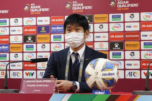 HLV Nhật Bản nói điều bất ngờ về tuyển Việt Nam