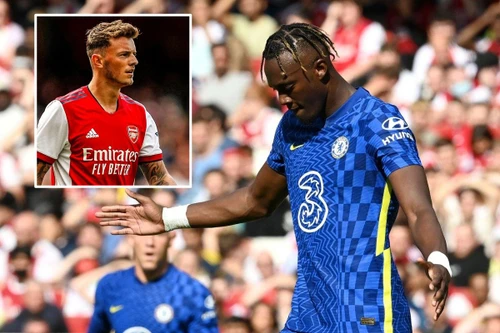 [ẢNH] Có 'bom tấn' Ben White, hàng thủ Arsenal vẫn tấu hài trước Chelsea