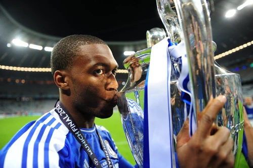 Cựu tiền đạo Chelsea phiêu dạt sang giải vô địch Úc