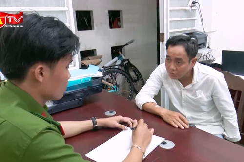 Nhân viên bảo vệ khách sạn mượn xe máy của bà chủ đi trộm cắp tài sản