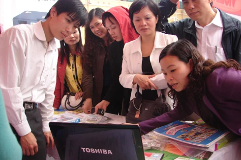 Hà Nội áp dụng sổ liên lạc điện tử: Minh bạch, hết gian lận điểm