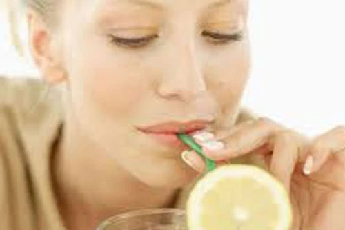 Lưu ý khi uống nước chanh giảm cân