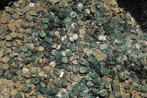 Trục vớt kho báu khổng lồ ở độ sâu hơn 5.000m sau 73 năm