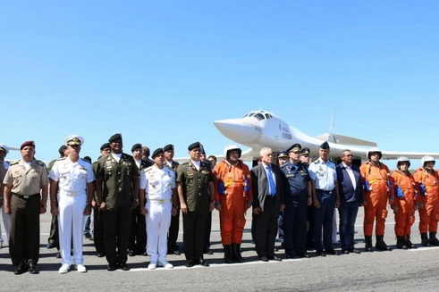 [ẢNH] Nga tuyên bố tăng quân trở lại Venezuela, nguy cơ như tại Syria?