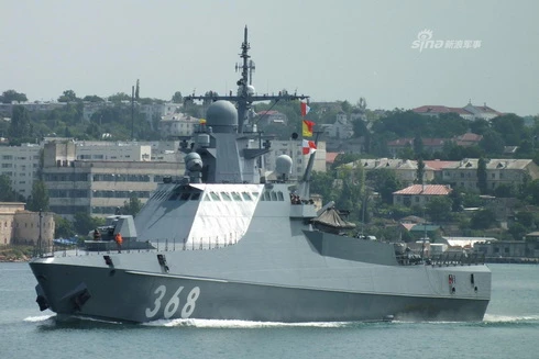 [ẢNH] Nga vội vã triển khai "siêu hạm" Vasily Bikov tới Syria khi... còn đầy lỗi?