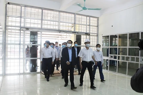 Bí thư Thành ủy Hà Nội thị sát Bệnh viện dã chiến Mê Linh: Sẵn sàng tiếp nhận bệnh nhân Covid-19