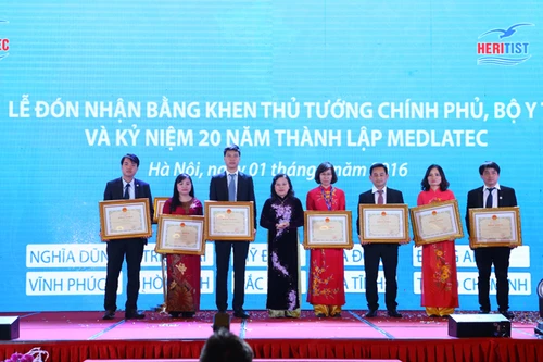 Medlatec đón nhận Bằng khen của Thủ tướng Chính phủ, Bộ Y tế