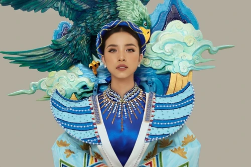 Á hậu Thúy An mặc quốc phục lấy ý tưởng từ chuyện cổ tích Thạch Sanh