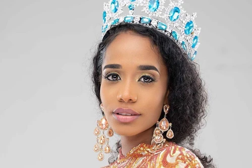 Nhan sắc gây tranh cãi của tân "Hoa hậu Thế giới 2019"