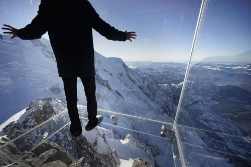 Nếu sợ độ cao, đừng xem những bức ảnh này!