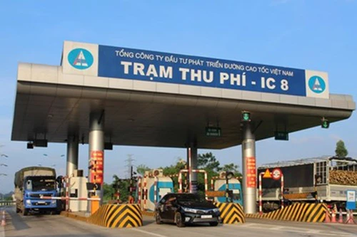Audio 23-3-2016: "Cấm cửa" 11 xe khách trên cao tốc Hà Nội - Lào Cai