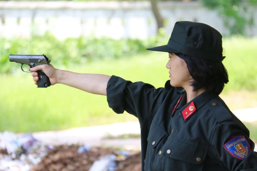 Nữ cảnh sát cơ động 6 lần trao tặng "sự sống"