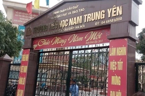 Giáo viên trường Nam Trung Yên rất buồn sau quyết định cách chức, khai trừ Đảng Hiệu trưởng