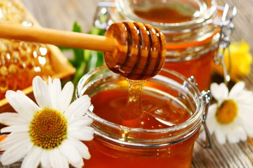 Dùng mật ong thế nào để trị cảm lạnh?