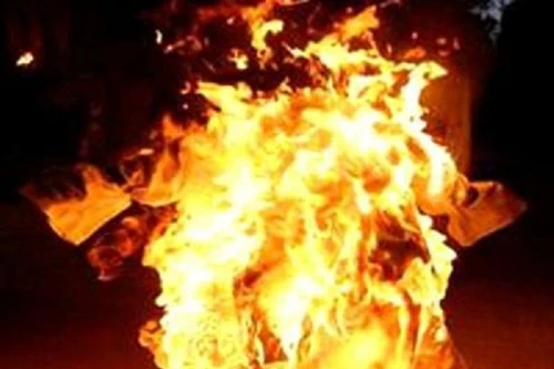 Tranh chấp tài sản, cha mẹ giết con trai và con dâu