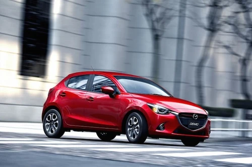 Hatchback cỡ nhỏ Mazda2 2015 lộ thông số kĩ thuật chi tiết 