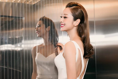 Hoa hậu Jennifer Phạm khoe lưng trần hút mắt