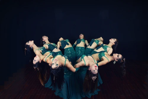 "Bỏng mắt" ngắm vũ đoàn bellydance chuẩn bị bài cho Festival Huế 2016