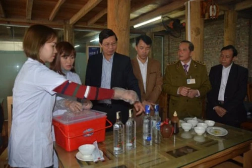 Hà Nội dành thêm 1 tháng để tổng rà soát rượu methanol